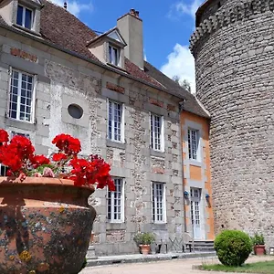 https://chateau-de-sallebrune.hotels-rhonealpes.com